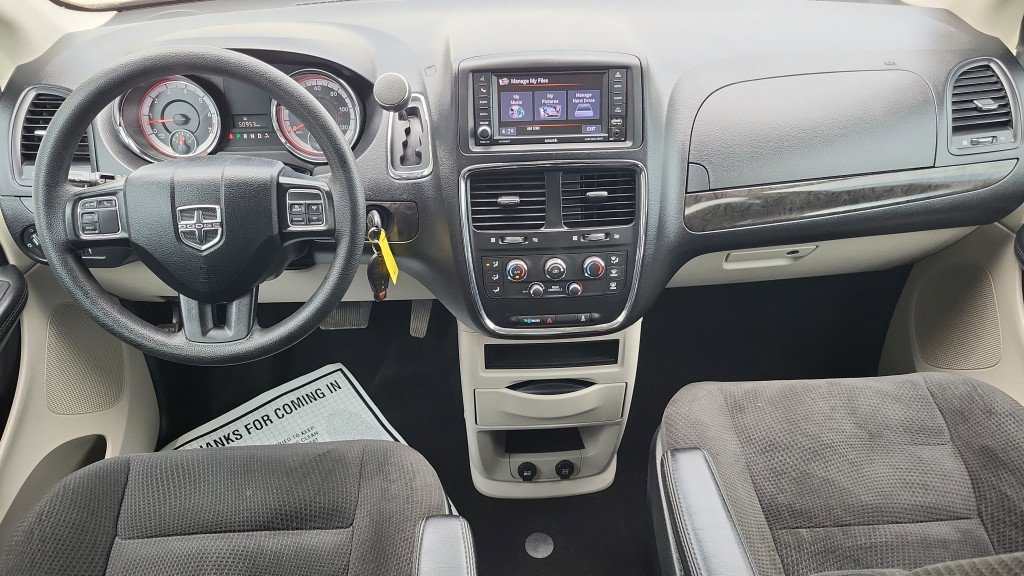 Used 2019 Dodge Grand Caravan SE w/ UConnect Hands-Free Group FWD image 23