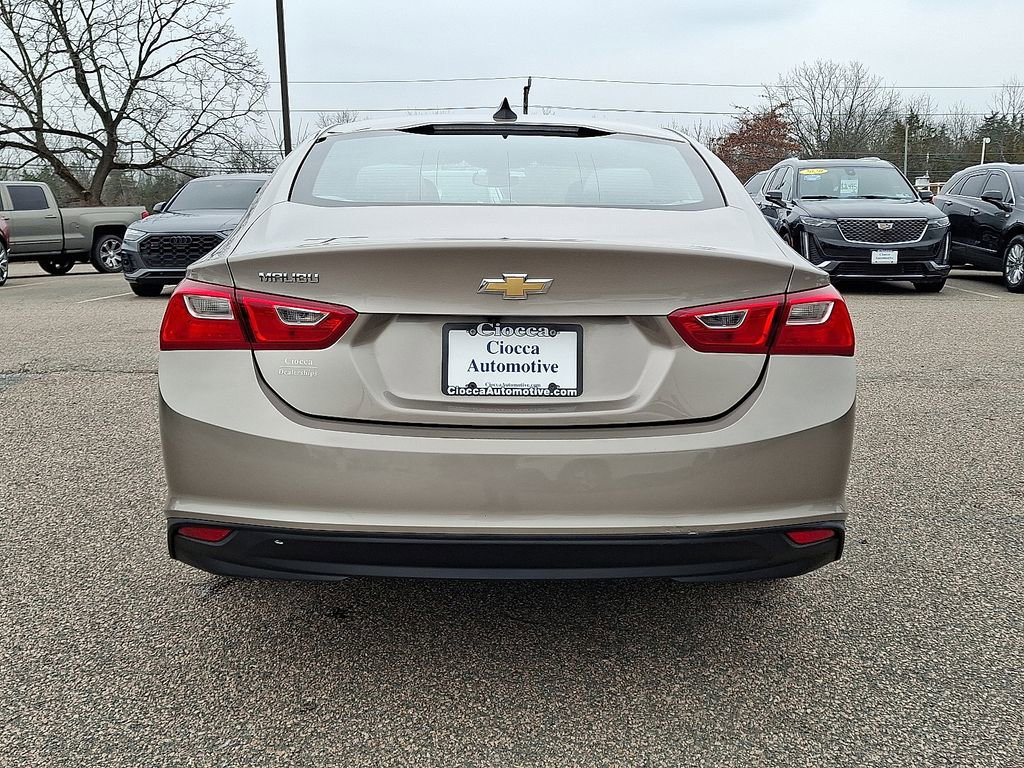 Used 2022 Chevrolet Malibu LS image 9
