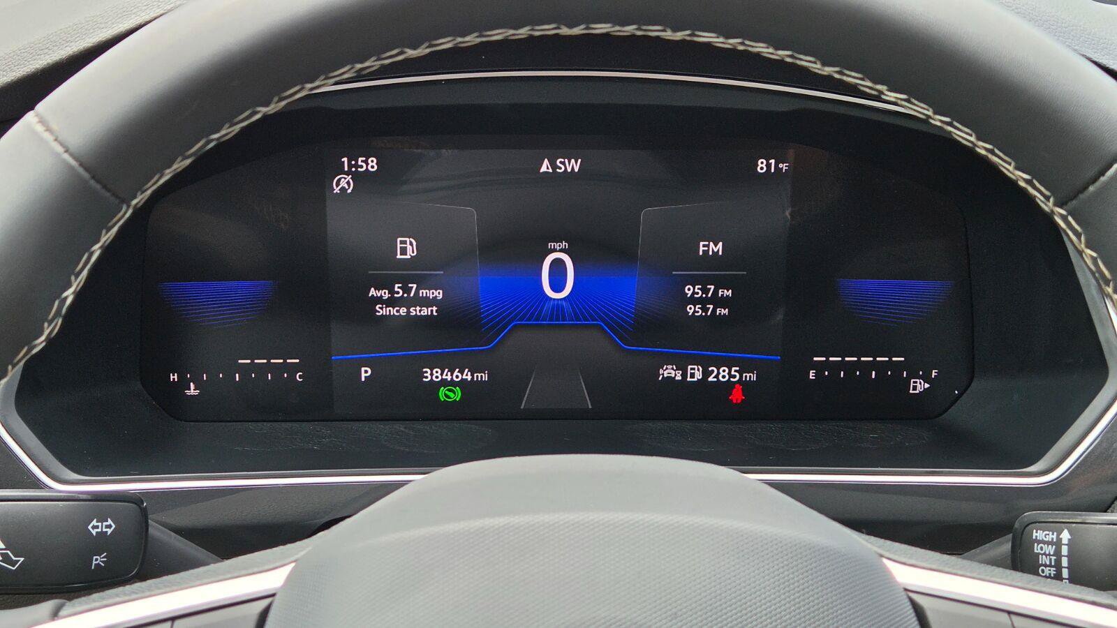 Certified 2023 Volkswagen Tiguan SE FWD image 28