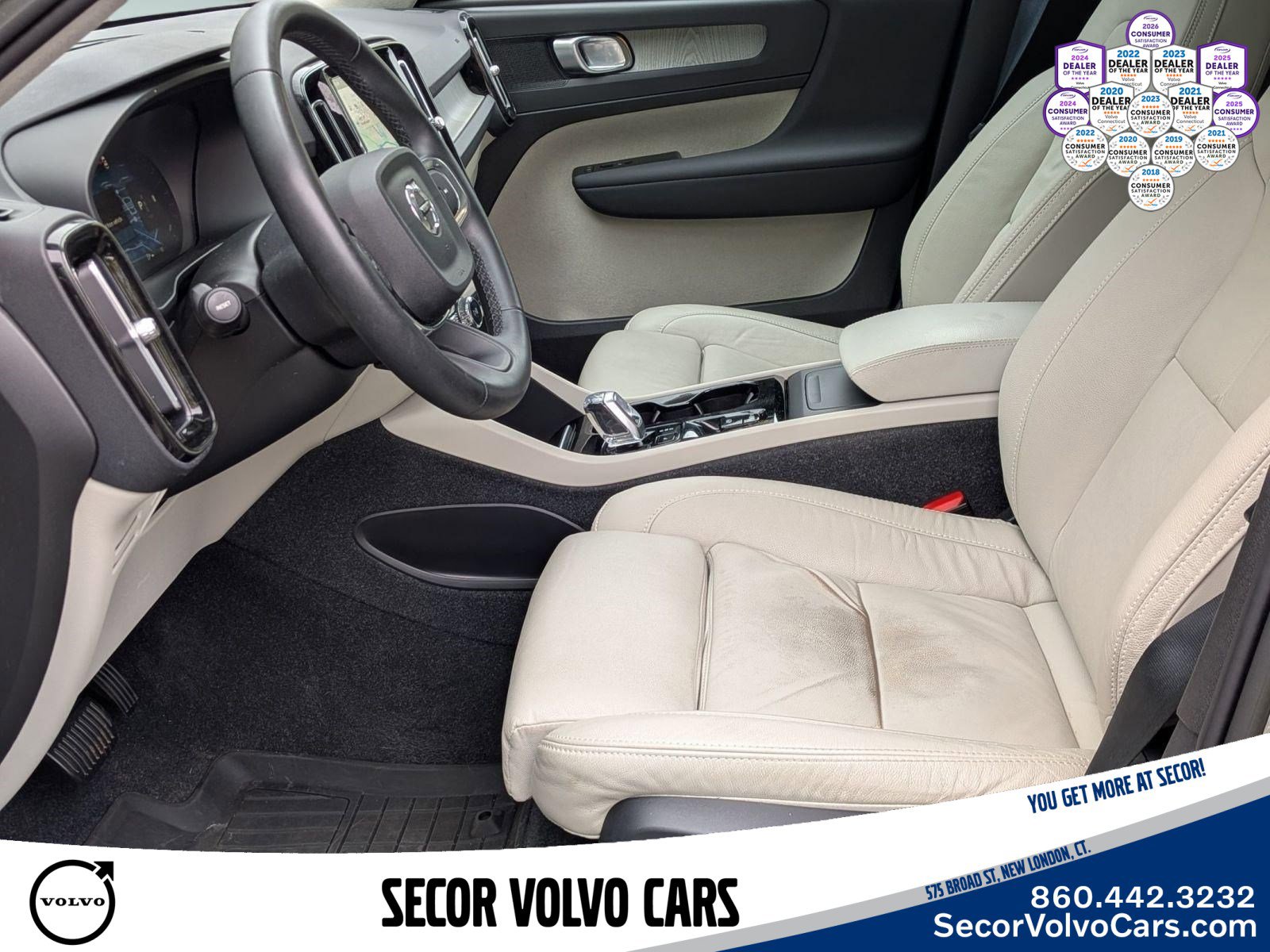 Certified 2023 Volvo XC40 B5 Plus w/ Driver Assist Package AWD/4WD image 14