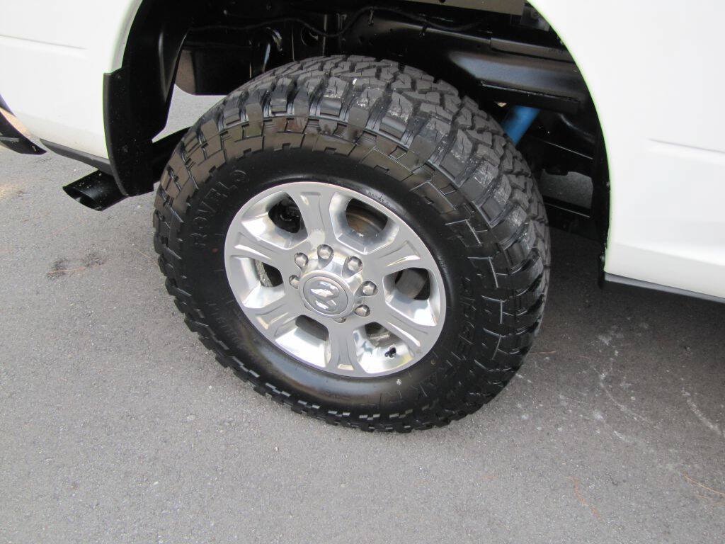 Used 2023 RAM 2500 Big Horn w/ Level 1 Equipment Group AWD/4WD image 26