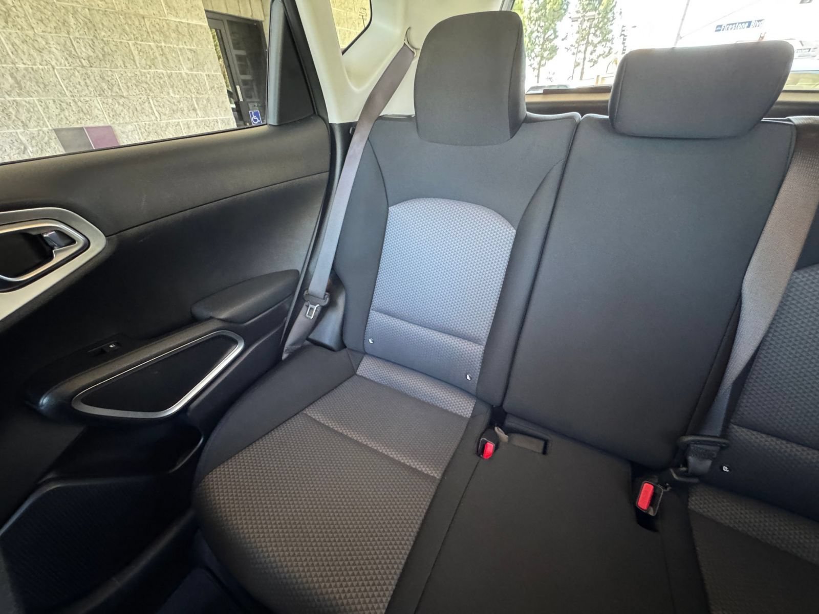 Used 2025 Kia Soul LX w/ LX Technology Package FWD image 36