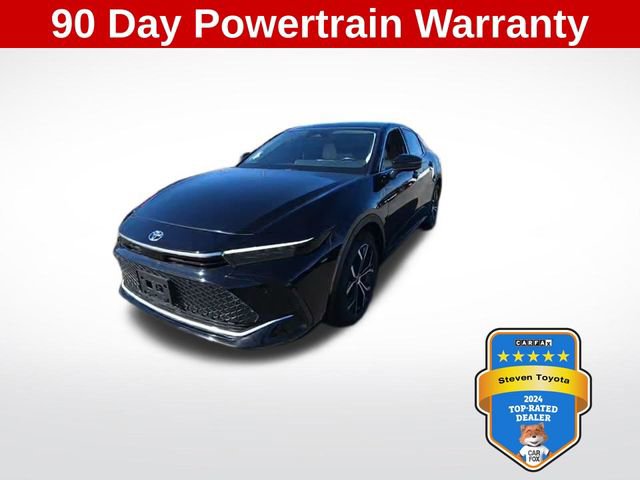 Used 2023 Toyota Crown image 1