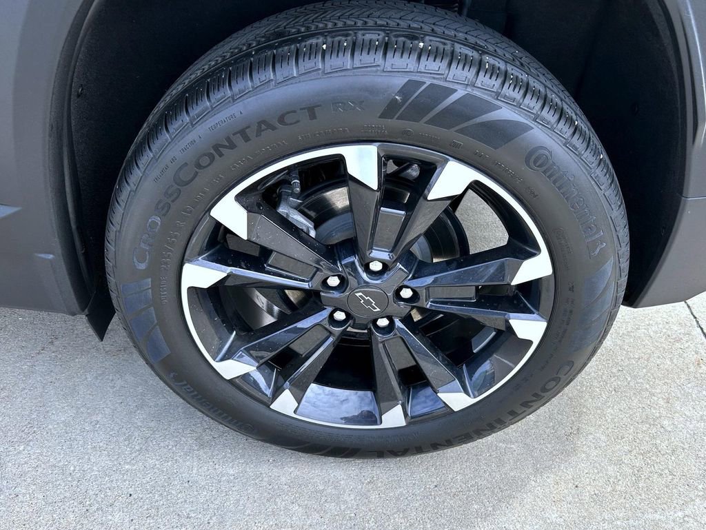 Used 2025 Chevrolet Equinox RS w/ Safety and Technology Package image 22