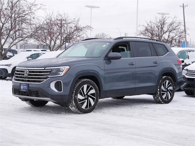 Certified 2025 Volkswagen Atlas SE image 3