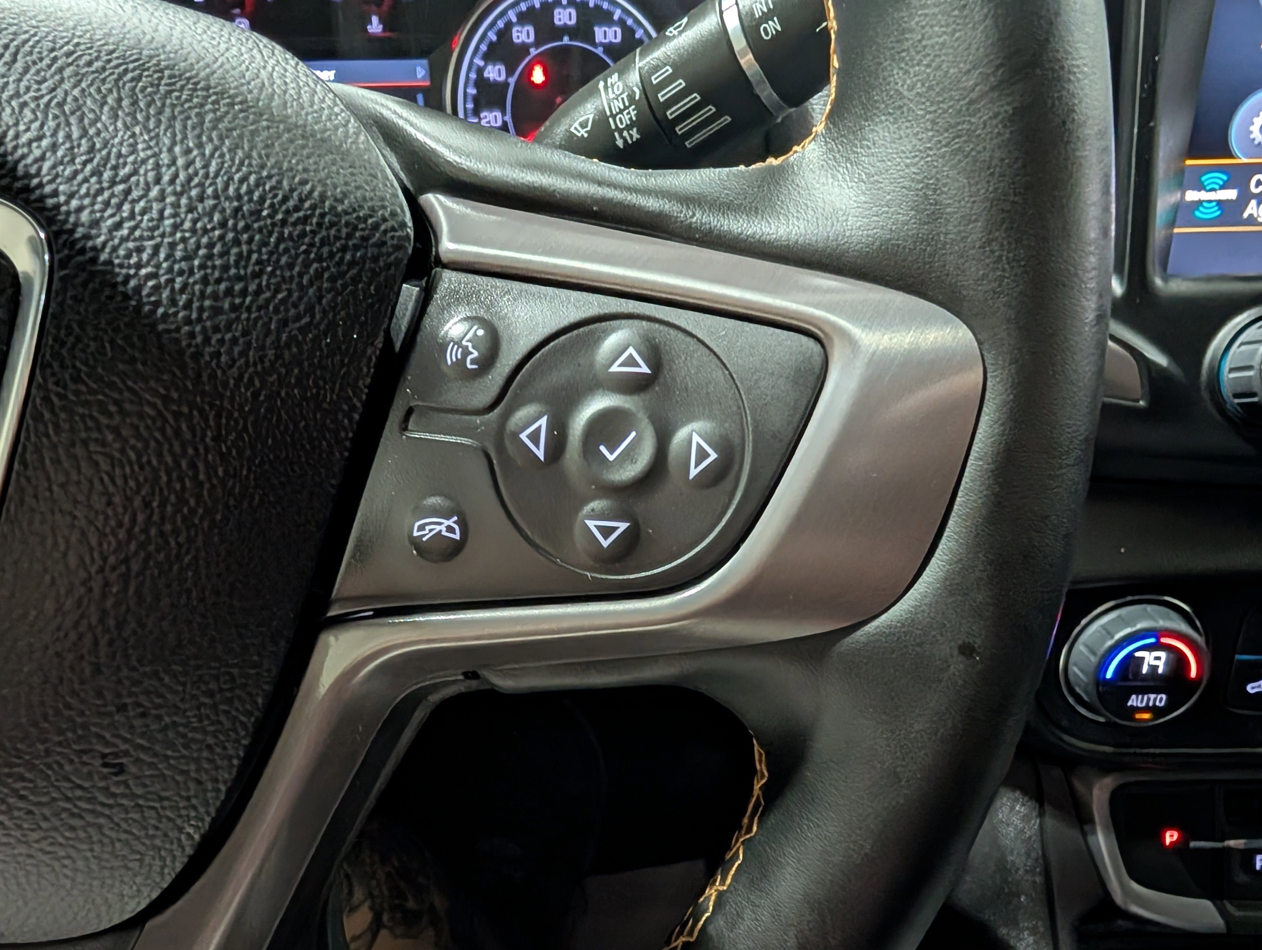 Used 2024 GMC Terrain AT4 w/ Tech Package image 24