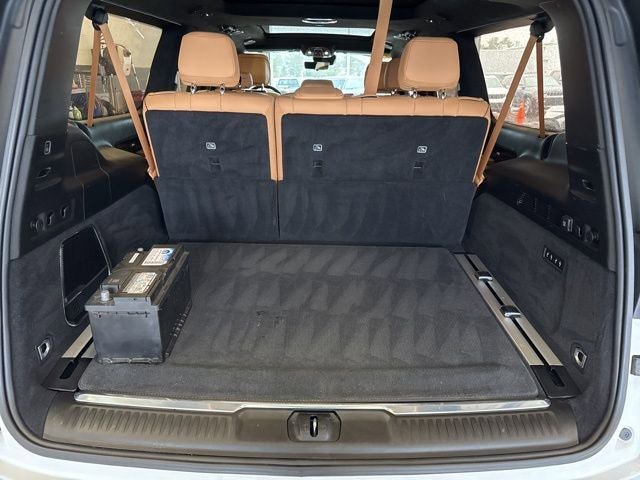 Used 2023 Jeep Grand Wagoneer L Series III w/ HD Trailer Tow Package AWD/4WD image 22