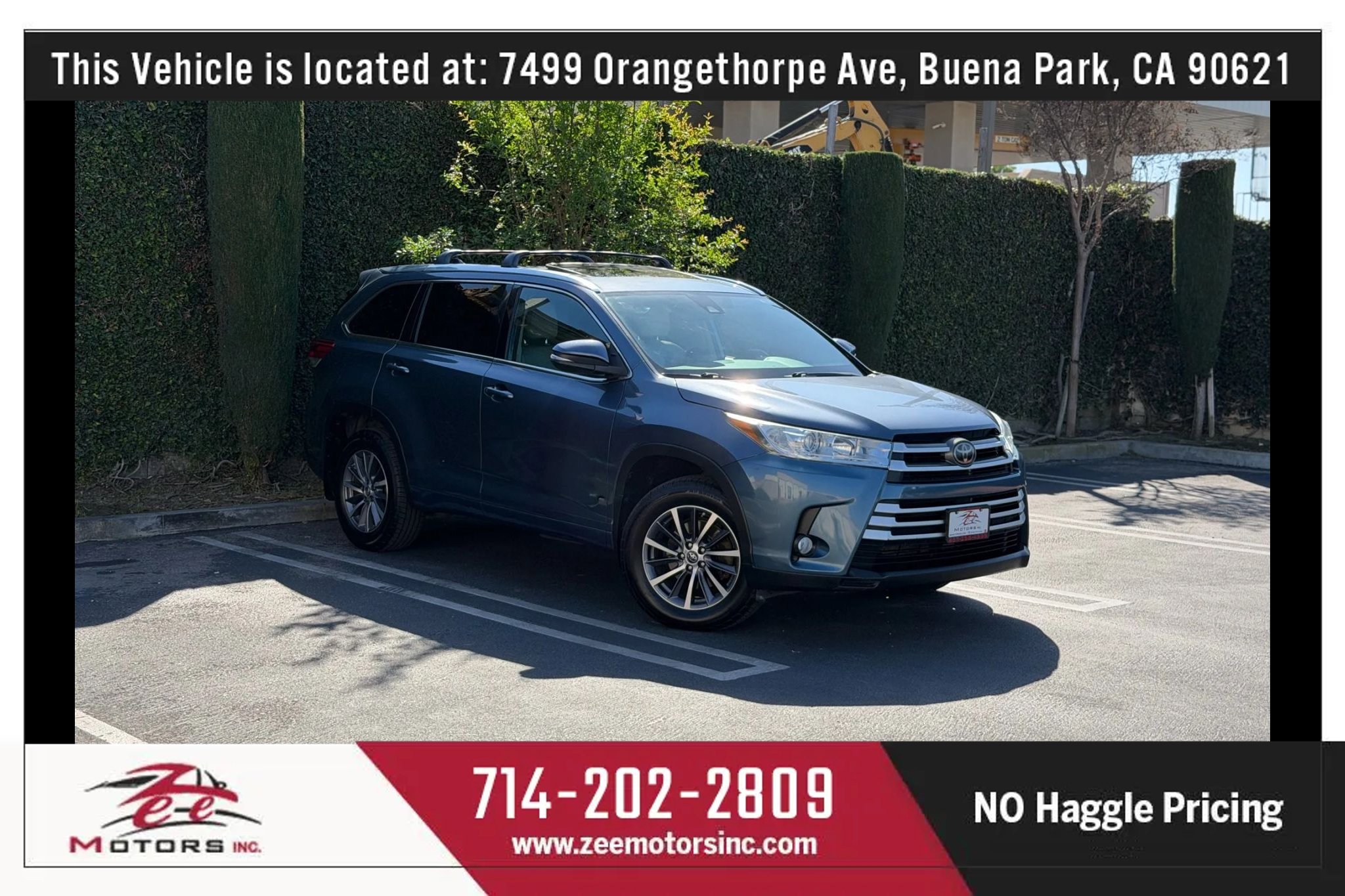 Used 2018 Toyota Highlander XLE w/ Carpet Mat Package (TMS) image 2