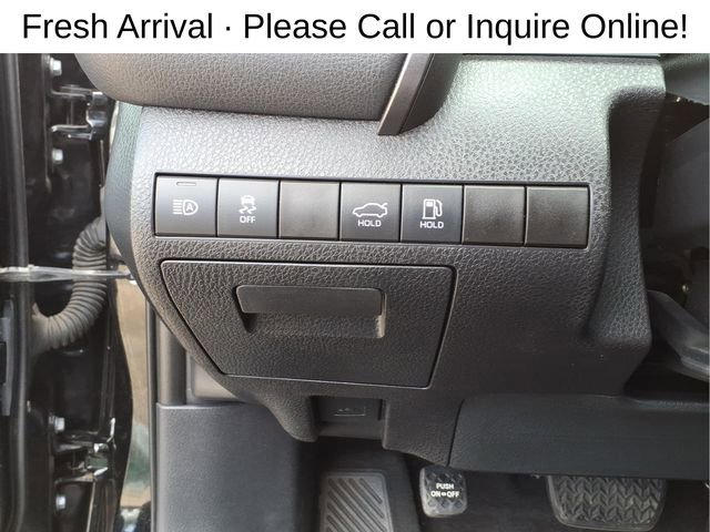 Used 2020 Toyota Camry LE image 14