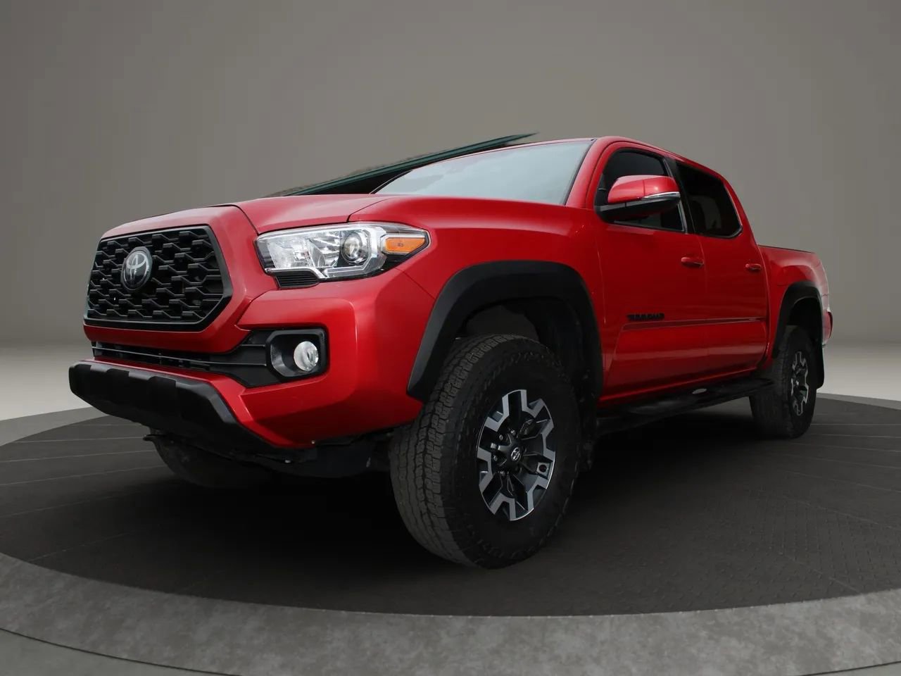 Used 2022 Toyota Tacoma TRD Off-Road image 4