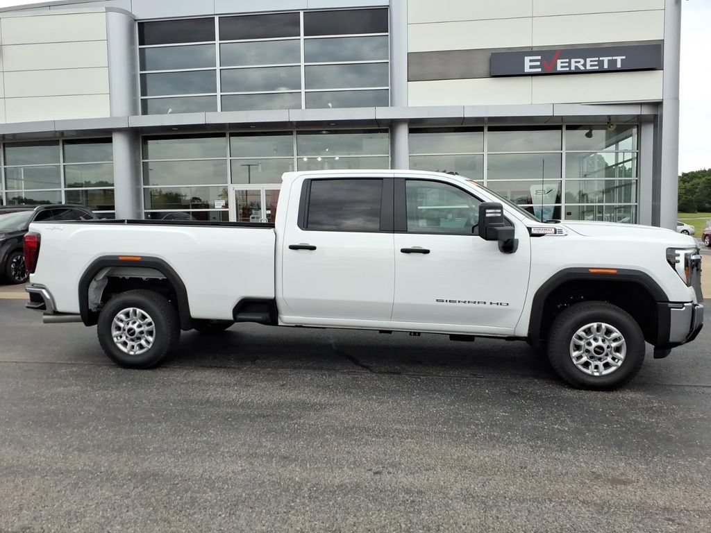 Used 2026 GMC Sierra 2500 Pro AWD/4WD image 3