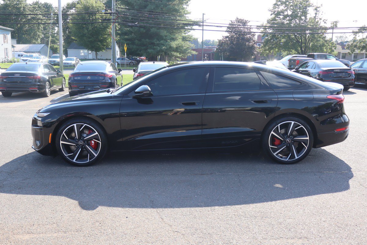 Used 2025 Audi S6 e-tron Prestige AWD/4WD image 8