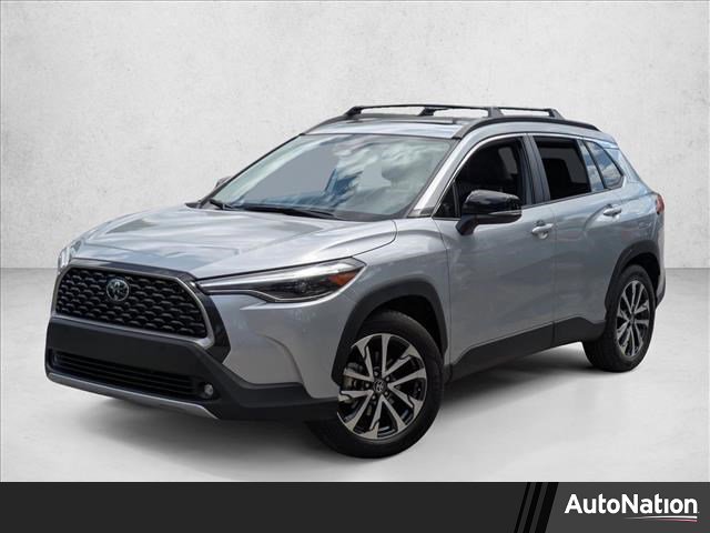 Used 2025 Toyota Corolla Cross XLE w/ Convenience Package FWD image 1