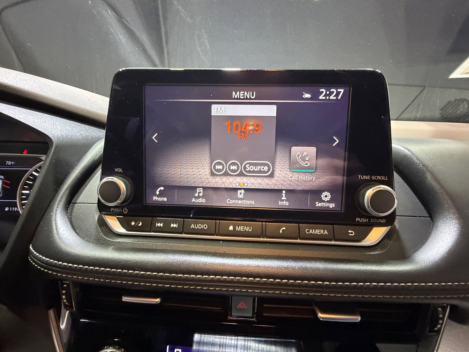 Used 2022 Nissan Rogue SV image 28