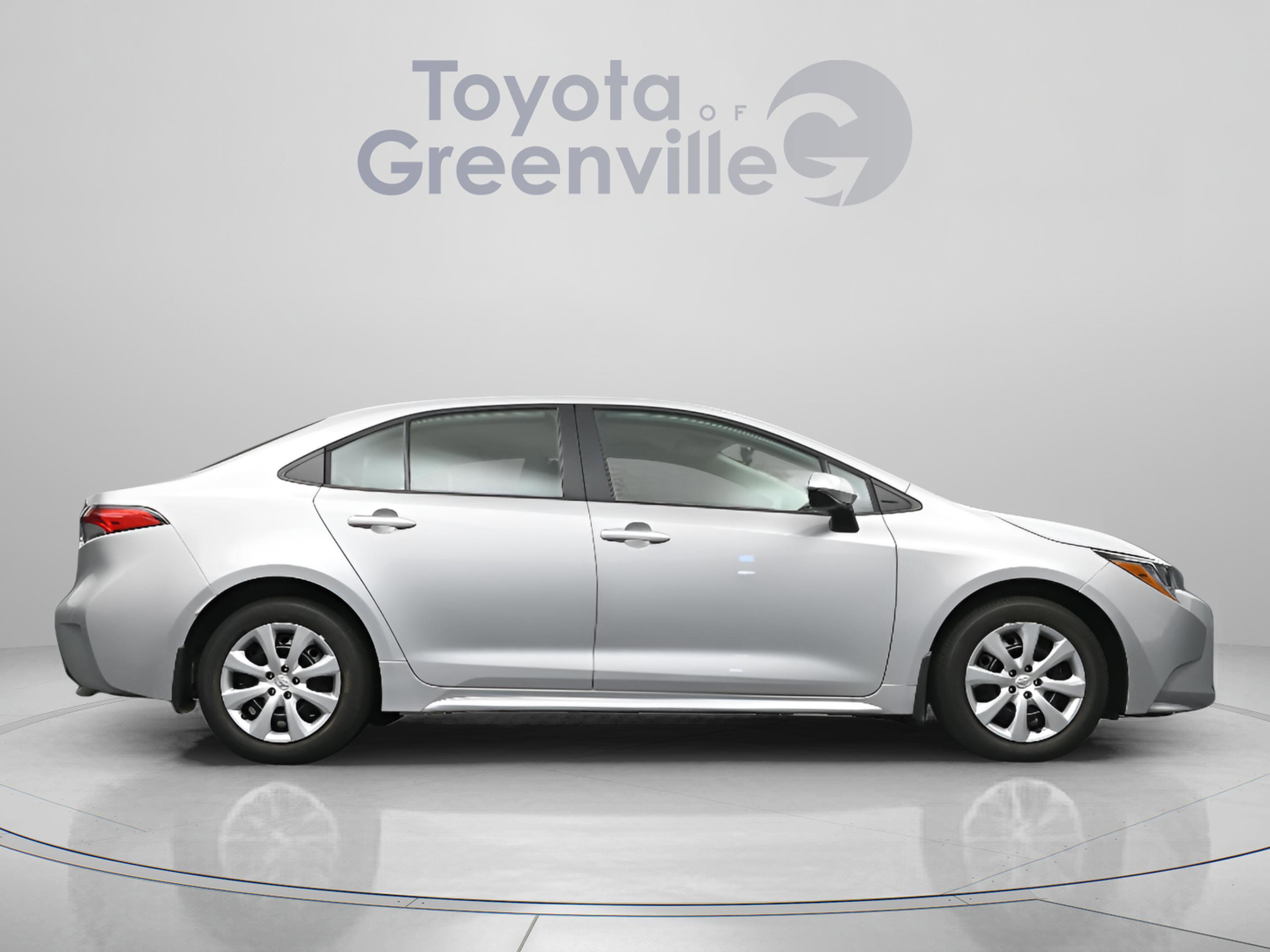 Used 2025 Toyota Corolla LE image 17