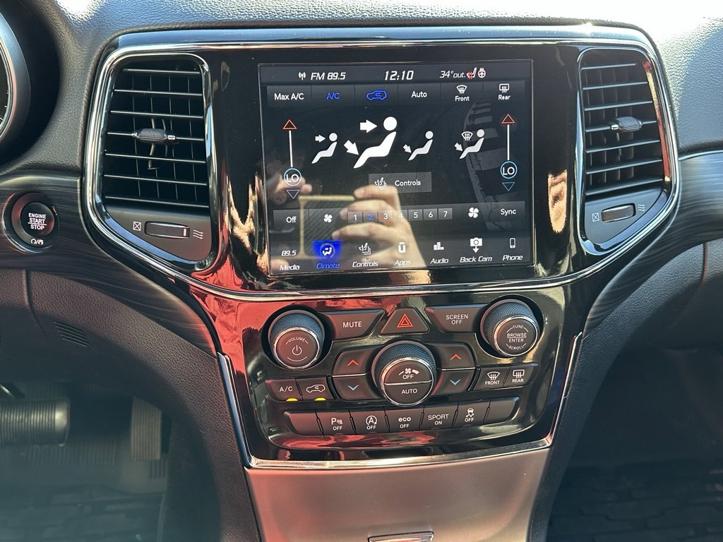 Used 2022 Jeep Grand Cherokee Laredo X image 29