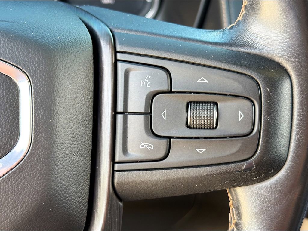 Used 2021 GMC Yukon AT4 w/ Technology Package AWD/4WD image 22