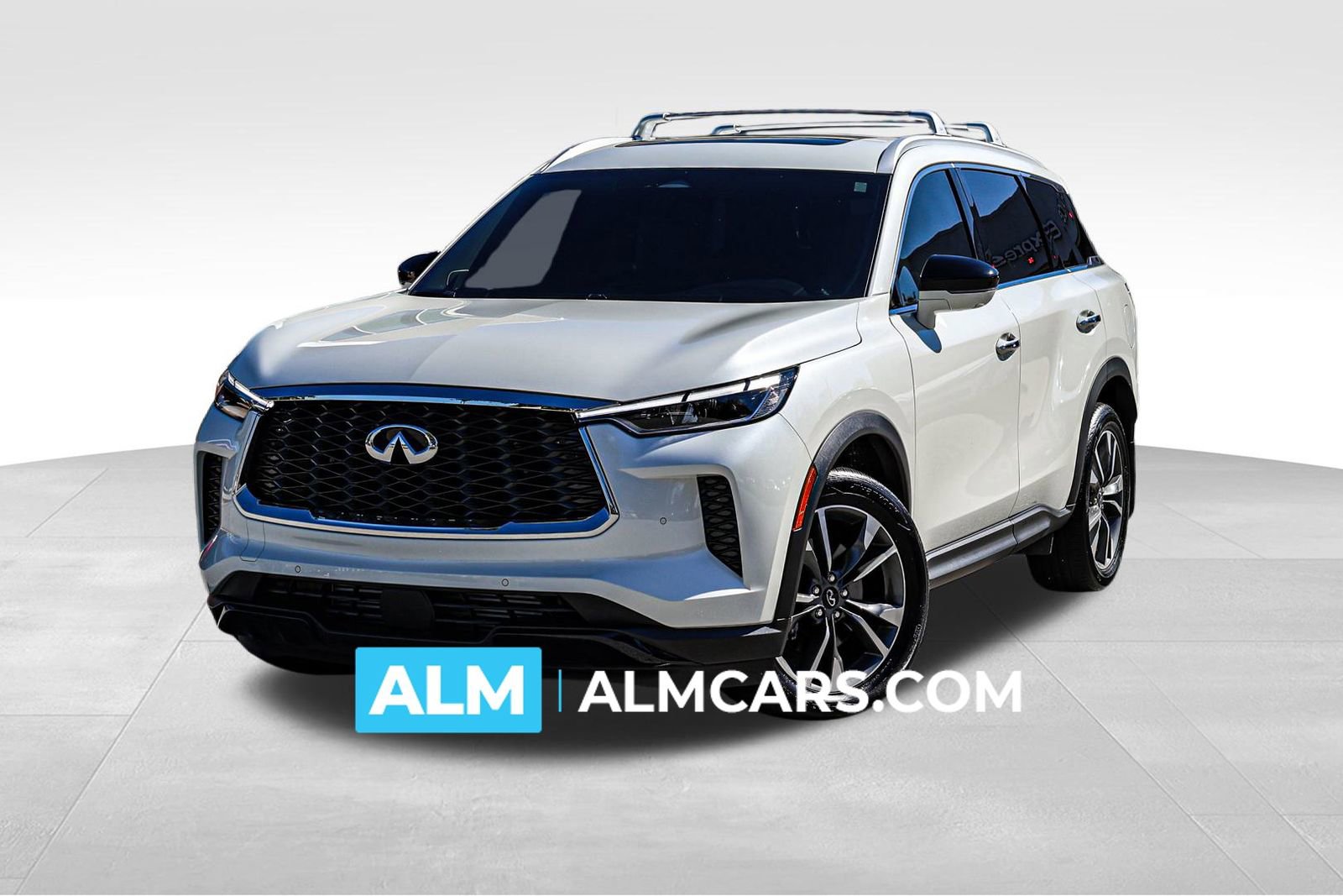 Used 2025 INFINITI QX60 Luxe w/ Cargo Package image 1