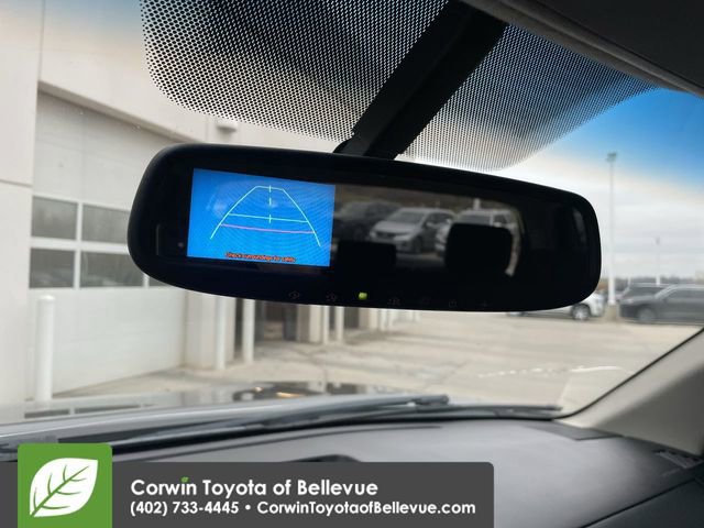 Used 2011 Toyota Tundra 4x4 CrewMax image 18