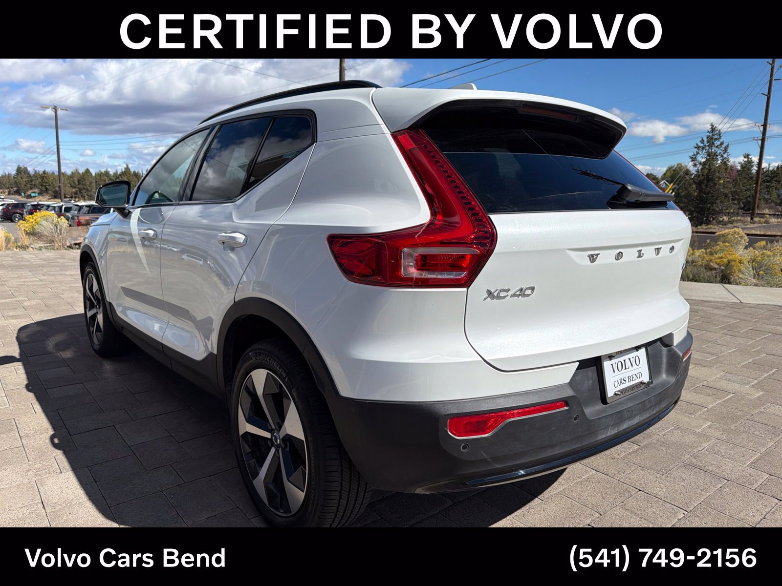 Certified 2026 Volvo XC40 B5 Plus AWD/4WD image 5