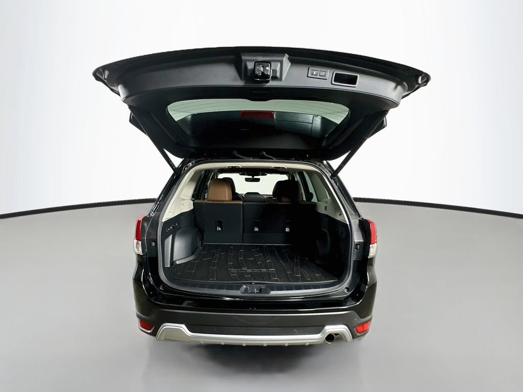 Used 2023 Subaru Forester Touring AWD/4WD image 37
