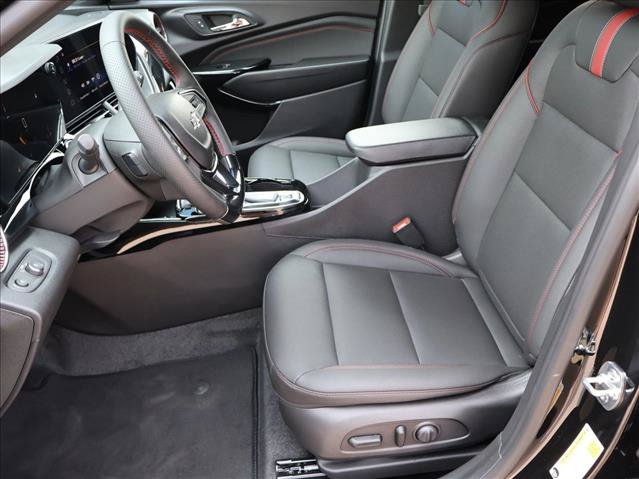 New 2026 Chevrolet Trax RS w/ Driver Confidence Package FWD image 4