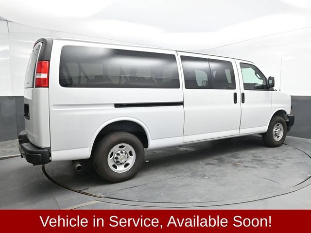Used 2024 Chevrolet Express 3500 LS RWD image 7