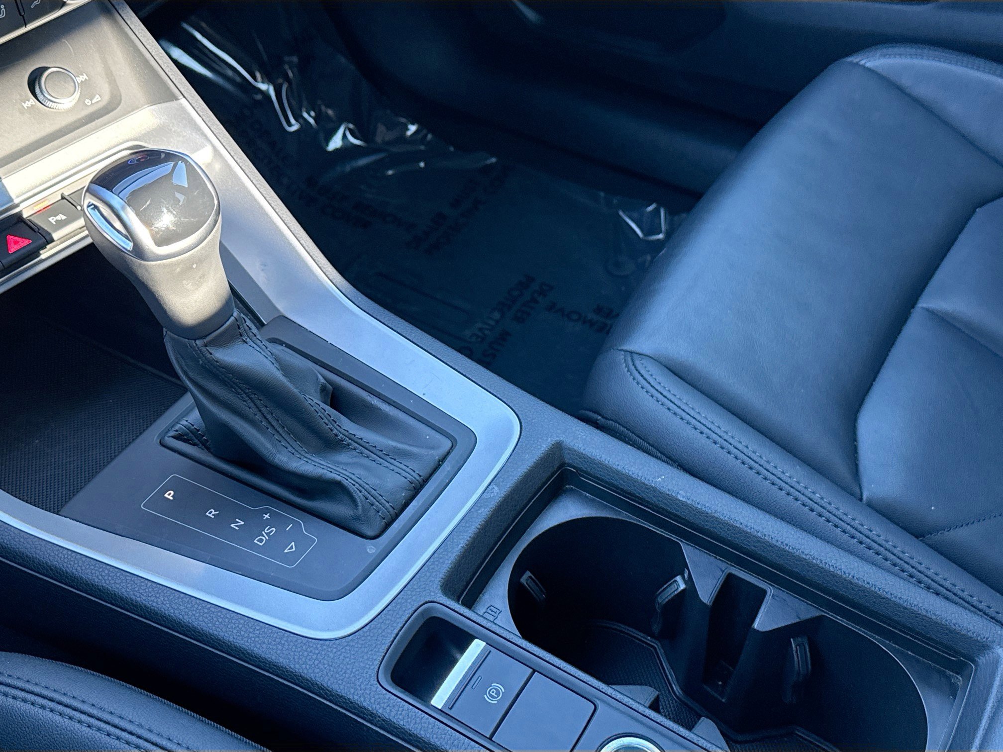 Certified 2025 Audi Q3 2.0T Premium image 28