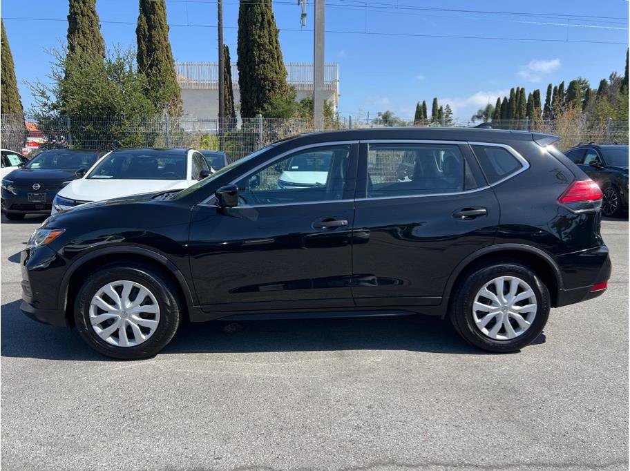 Used 2017 Nissan Rogue S FWD image 7