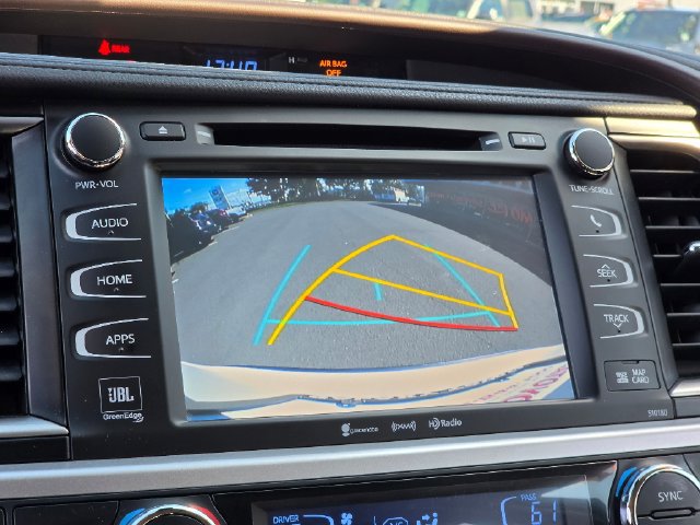 Used 2018 Toyota Highlander Limited AWD/4WD image 33