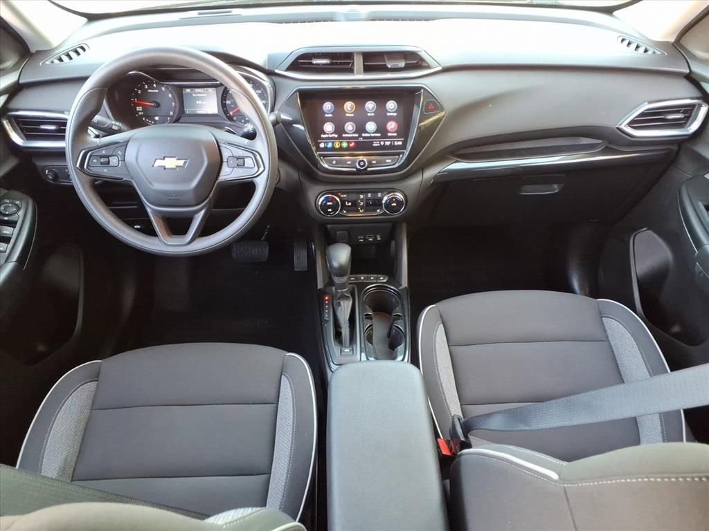 Certified 2022 Chevrolet TrailBlazer LT w/ Convenience Package FWD image 13