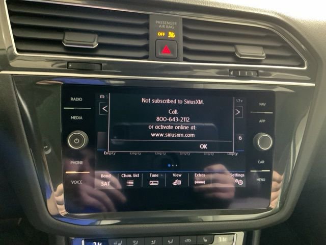 Used 2019 Volkswagen Tiguan SEL Premium w/ 3rd Row Seat Package image 23