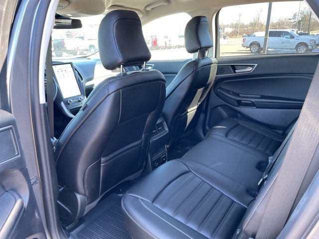 Used 2022 Ford Edge SEL w/ Convenience Package image 15