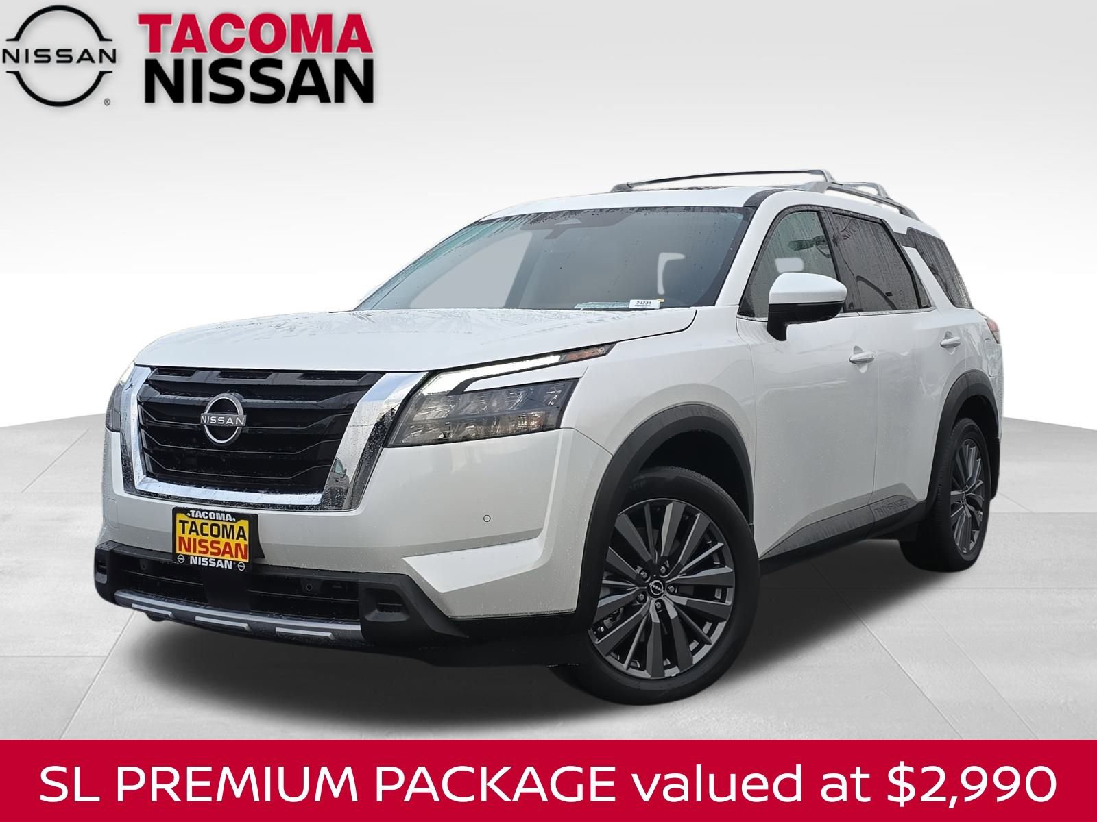 Used 2025 Nissan Pathfinder SL w/ SL Premium Package image 1