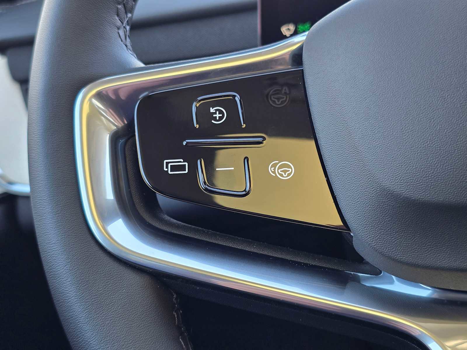 New 2026 Volvo EX90 Ultra AWD/4WD image 34