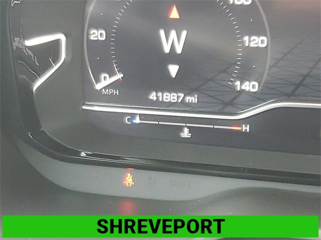 Used 2024 GMC Yukon XL Denali Ultimate image 12