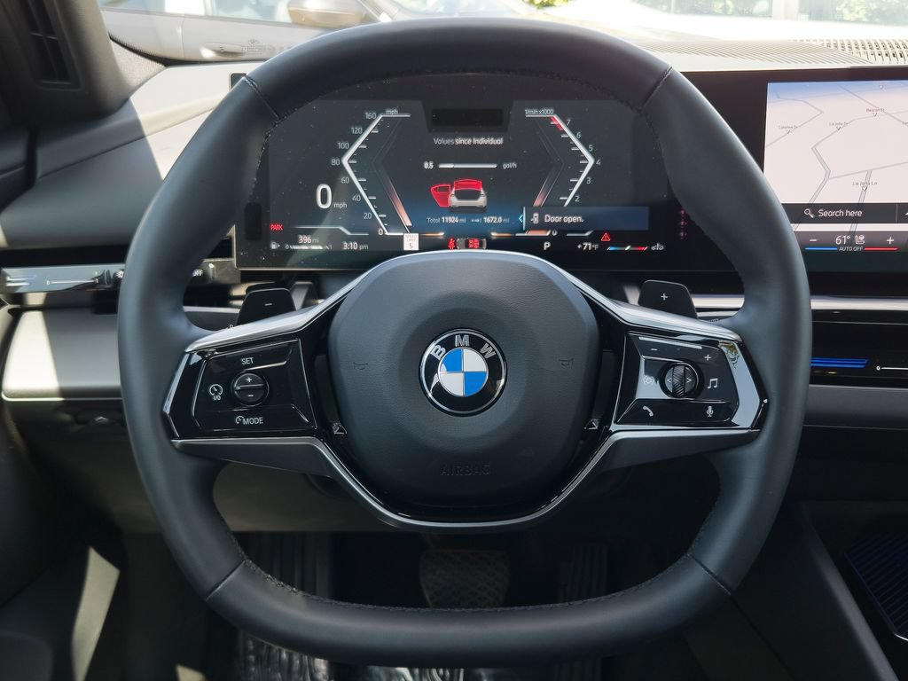 Used 2024 BMW 530i w/ Premium Package RWD image 19