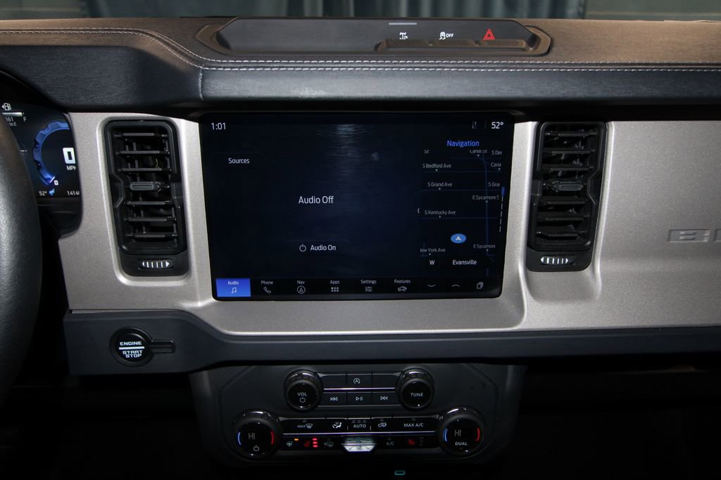 Used 2025 Ford Bronco Outer Banks image 14