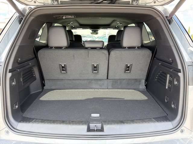 New 2026 Buick Enclave Avenir w/ Super Cruise Package FWD image 24