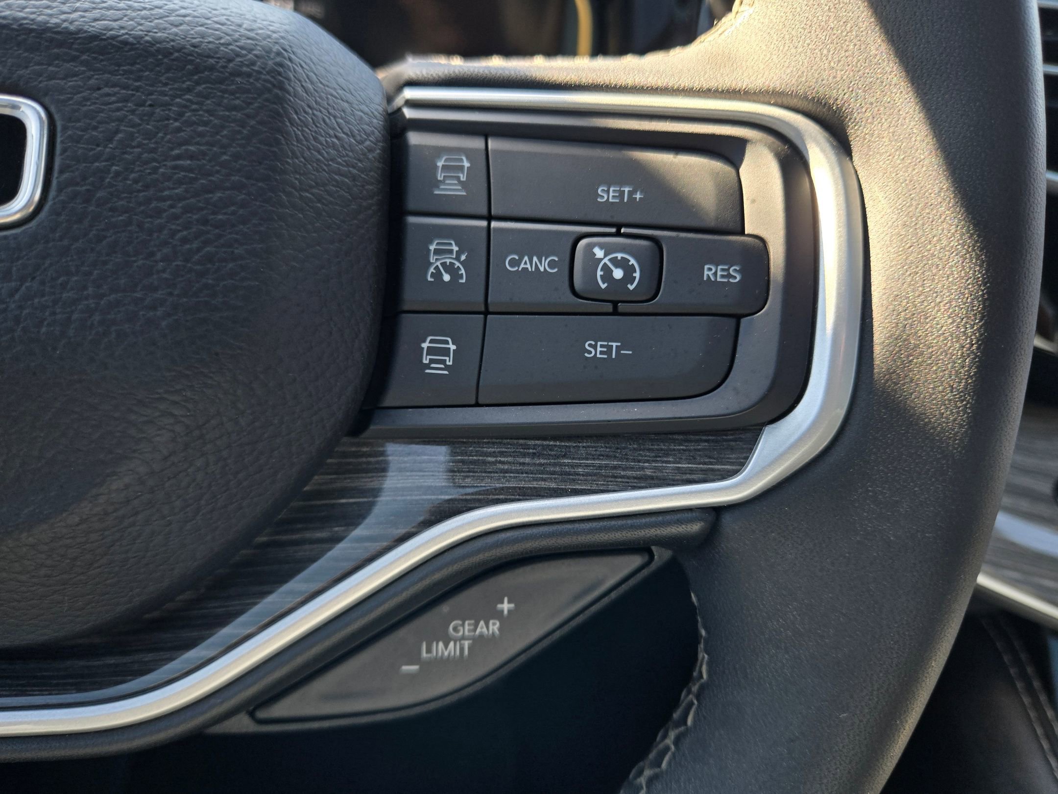 Used 2022 Jeep Wagoneer Series II w/ Premium Group I image 27