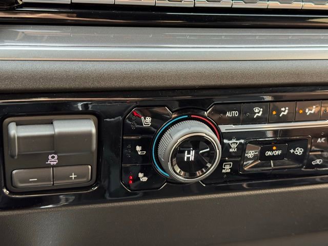 Used 2025 Chevrolet Silverado 1500 High Country w/ Z71 Off-Road Package image 17