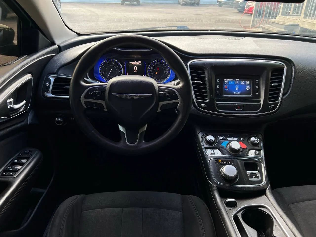 Used 2015 Chrysler 200 Limited image 17