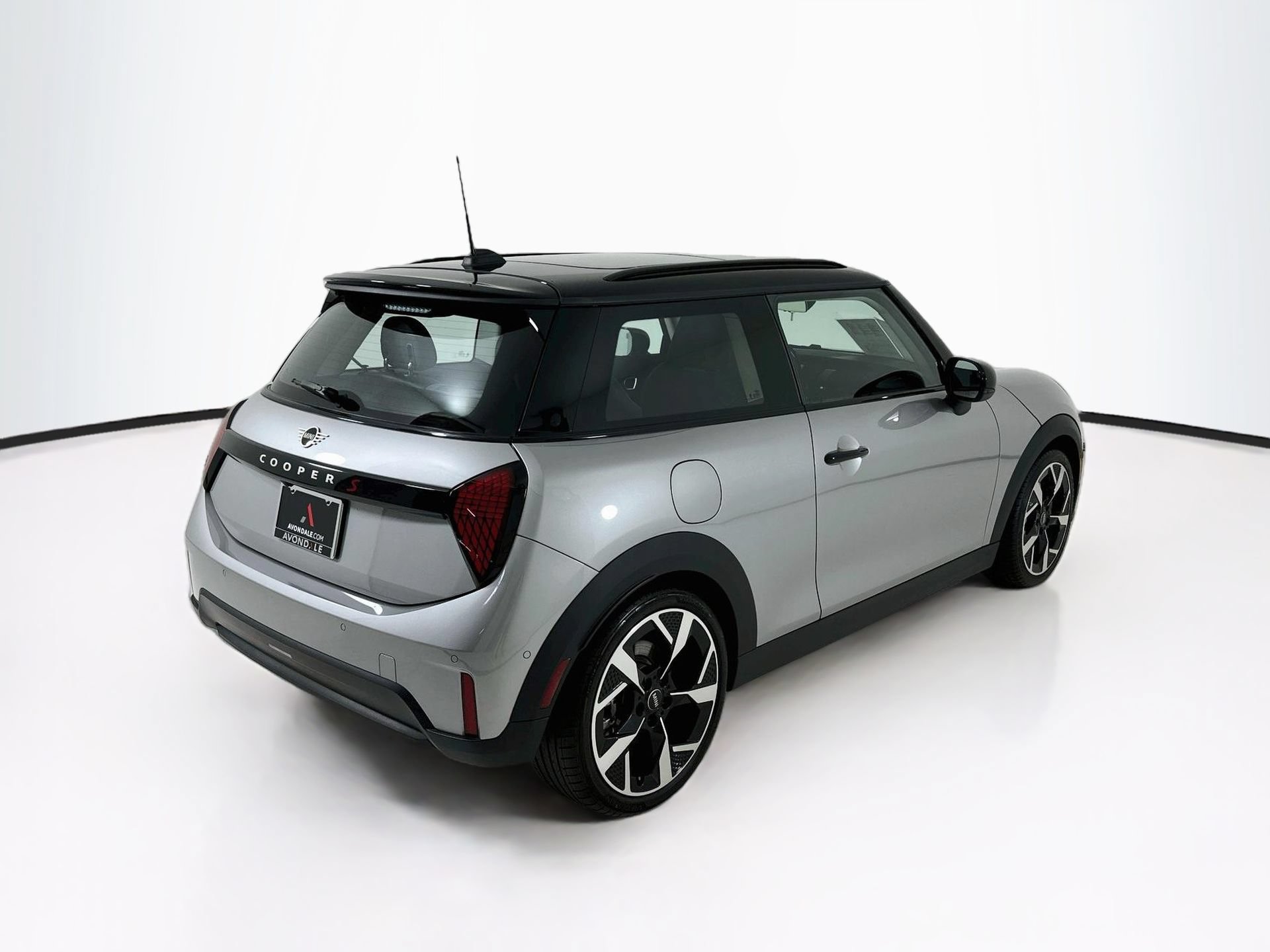 Used 2025 MINI Cooper S FWD image 8