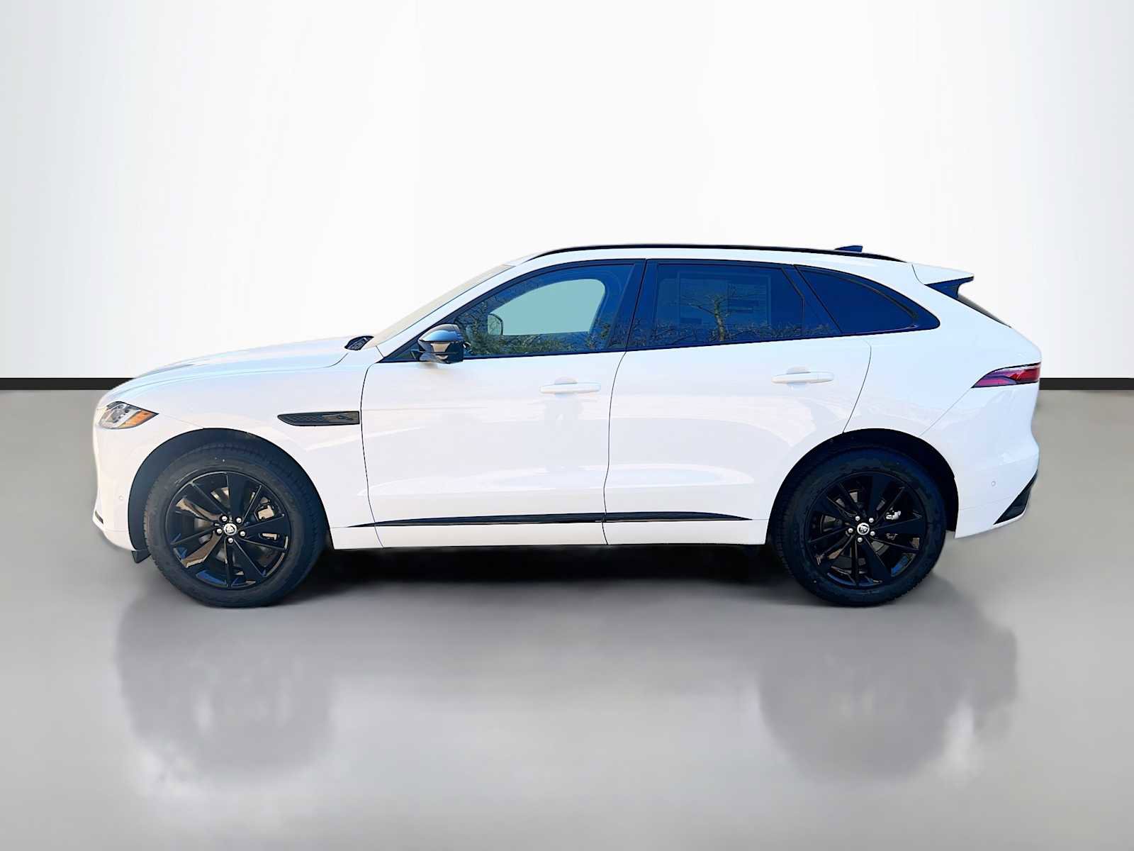 New 2026 Jaguar F-PACE R-Dynamic S image 5