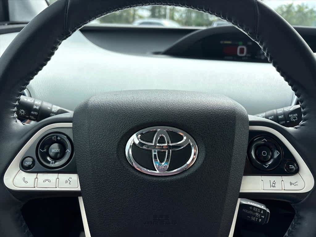 Used 2018 Toyota Prius Three Touring FWD image 15
