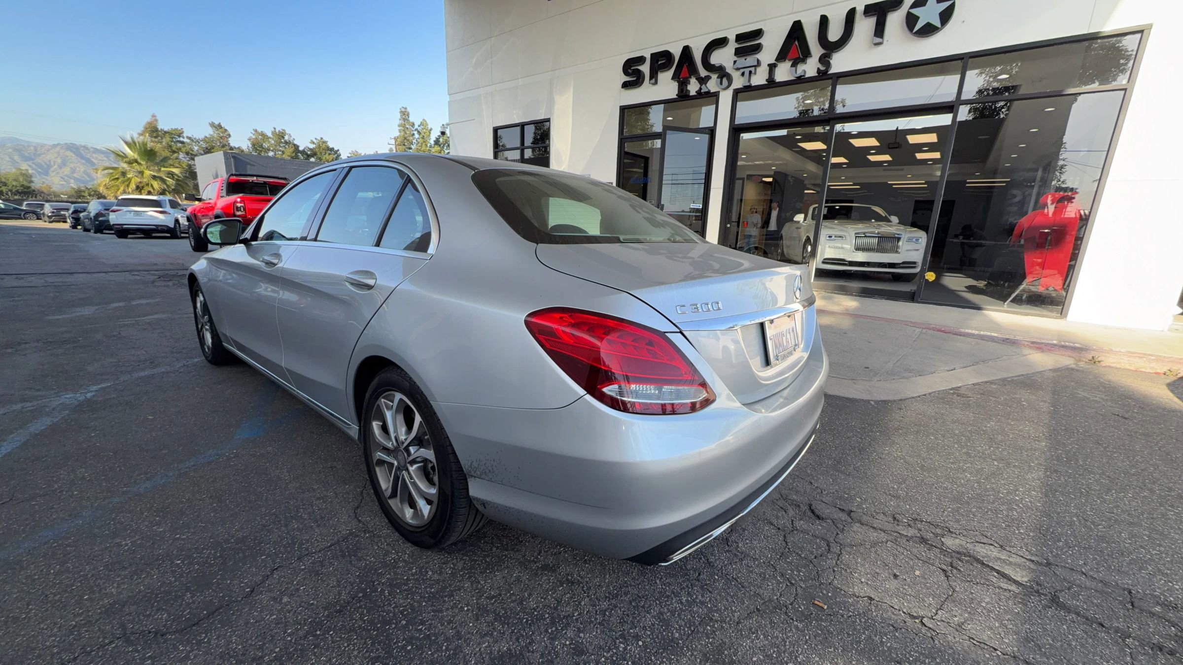 Used 2015 Mercedes-Benz C 300 Sedan image 4