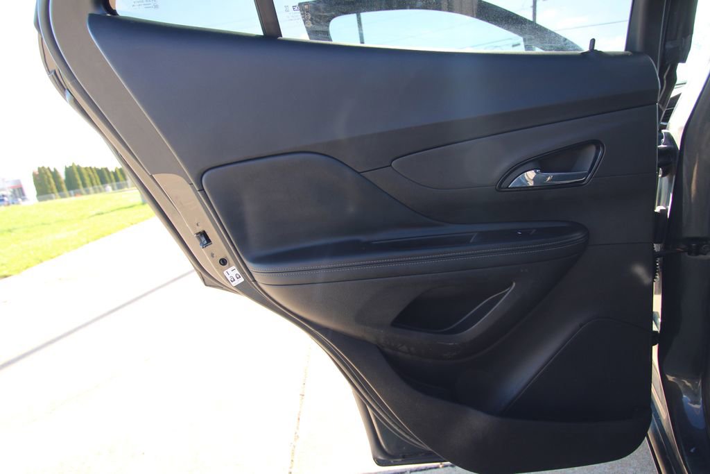 Used 2018 Buick Encore Preferred image 34