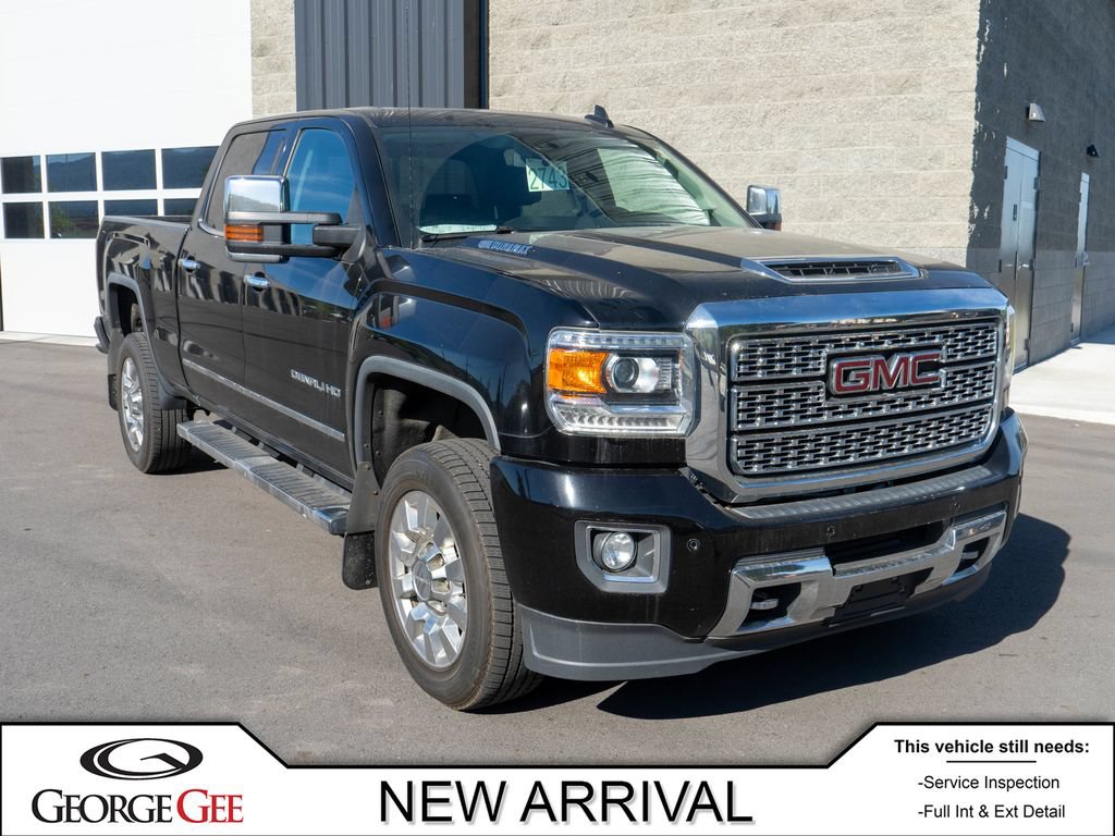 Used 2018 GMC Sierra 2500 Denali AWD/4WD image 1