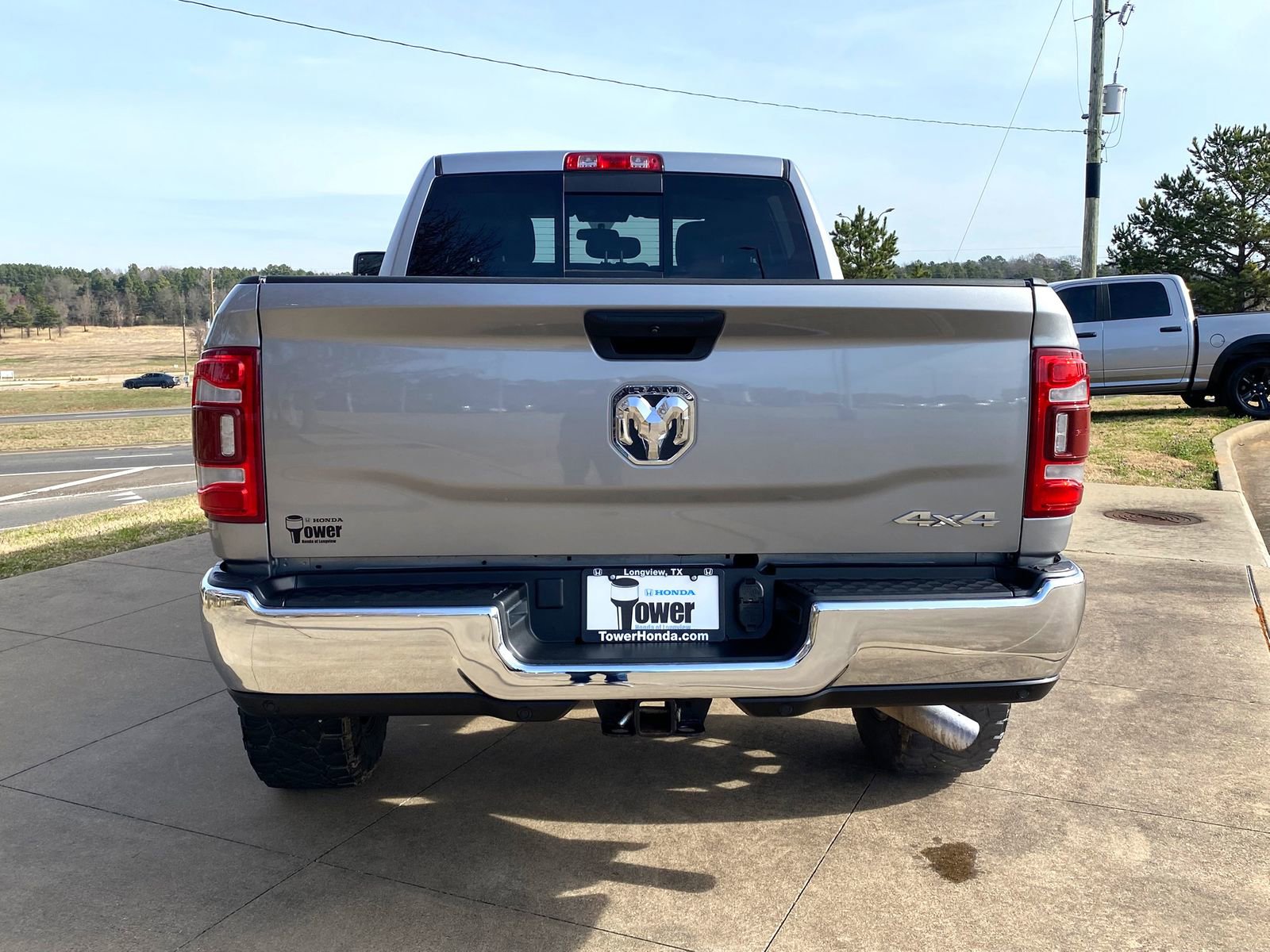 Used 2024 RAM 2500 Tradesman w/ Chrome Appearance Group image 5