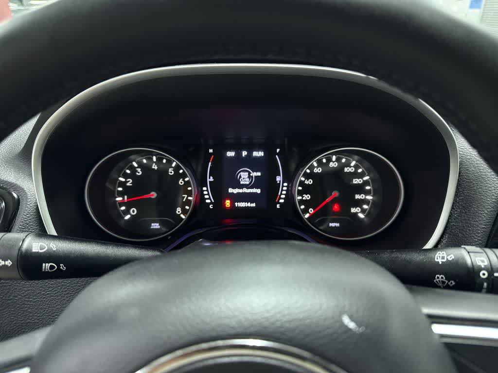 Used 2018 Jeep Compass Latitude AWD/4WD image 32
